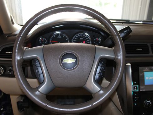 Used 2013 Chevrolet Avalanche LS RWD image 11