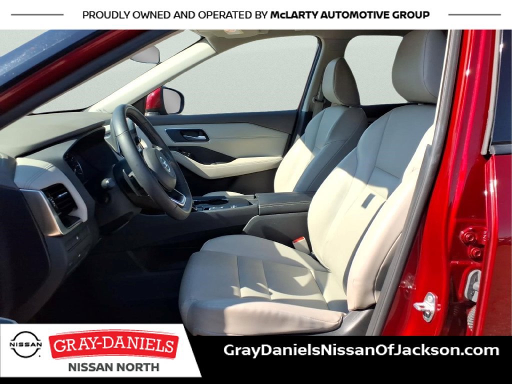 Used 2021 Nissan Rogue SV w/ Premium Package FWD image 23