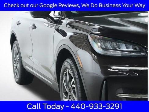 Used 2023 Lincoln Corsair AWD image 12