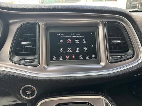 Used 2021 Dodge Challenger SXT w/ Driver Convenience Group RWD image 24