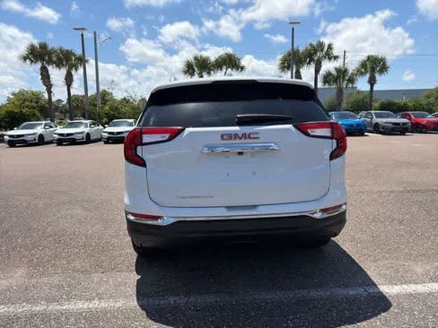 Used 2023 GMC Terrain SLT FWD image 17