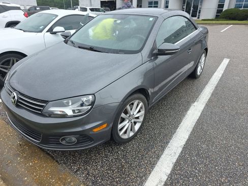 Used 2013 Volkswagen Eos Komfort FWD image 1