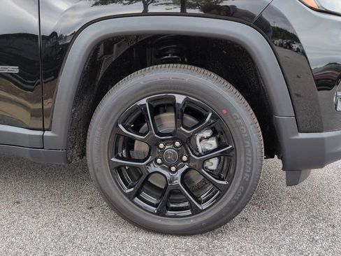 New 2026 Jeep Compass Latitude AWD/4WD image 10