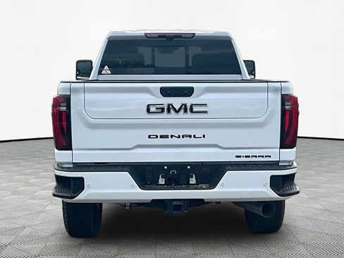 New 2026 GMC Sierra 2500 Denali Ultimate w/ LPO, Black Badging Package AWD/4WD image 4