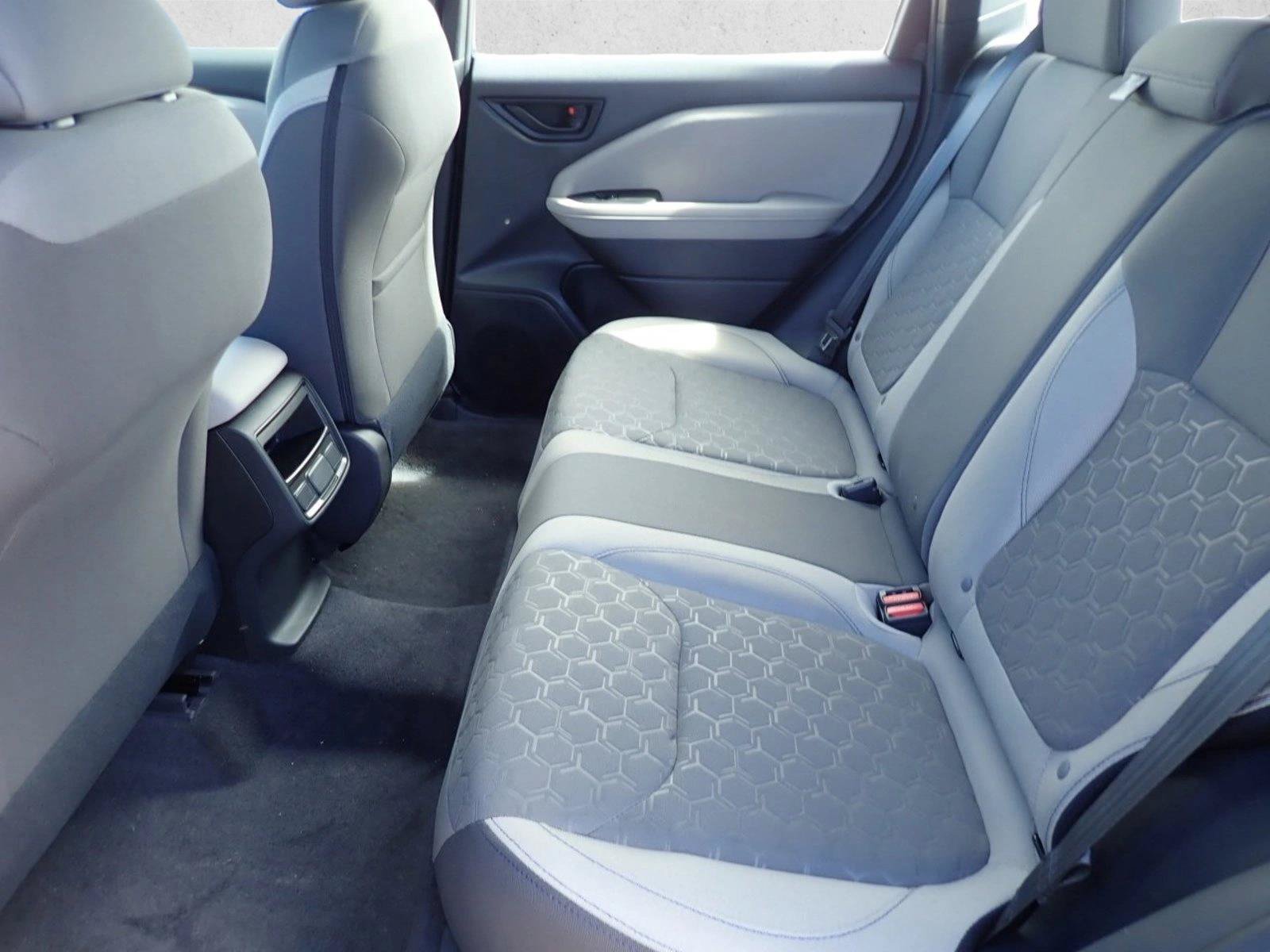 Certified 2026 Subaru Forester AWD/4WD image 9