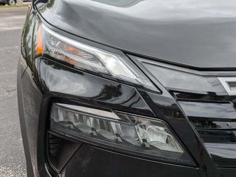 New 2026 Nissan Rogue SV AWD/4WD image 10