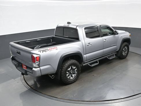 Used 2020 Toyota Tacoma TRD Off-Road w/ Technology Package AWD/4WD image 40