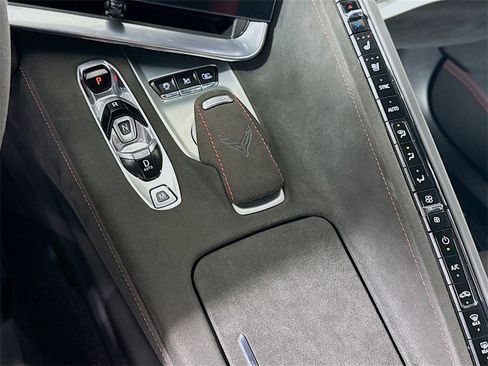 Used 2023 Chevrolet Corvette w/ Z51 Performance Package image 12