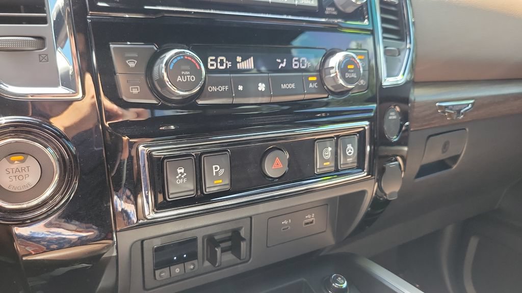 Used 2021 Nissan Titan Platinum Reserve RWD image 26