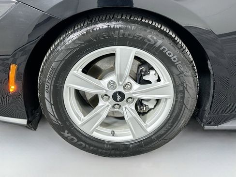 Used 2024 Ford Mustang Coupe RWD image 29