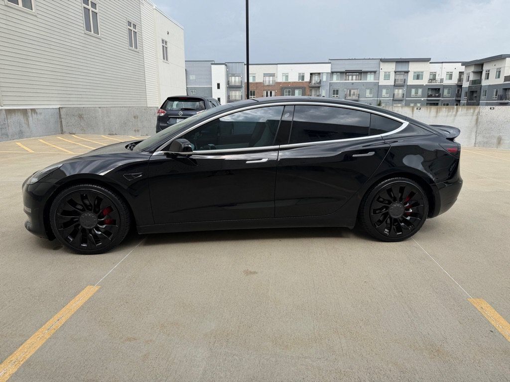 Used 2018 Tesla Model 3 AWD/4WD image 2