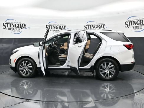Used 2023 Chevrolet Equinox Premier FWD image 37
