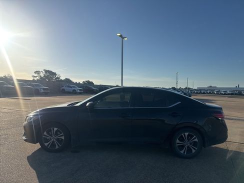 Certified 2023 Nissan Sentra SV w/ Trunk Package FWD image 8