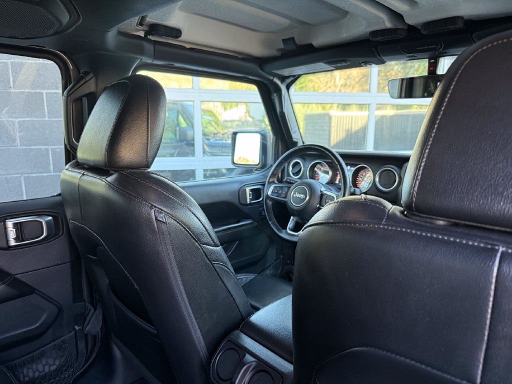 Used 2018 Jeep Wrangler Unlimited Sahara w/ Uconnect 4C Nav & Sound Group AWD/4WD image 42