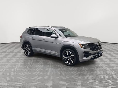 Used 2024 Volkswagen Atlas SEL Premium R-Line AWD/4WD image 39