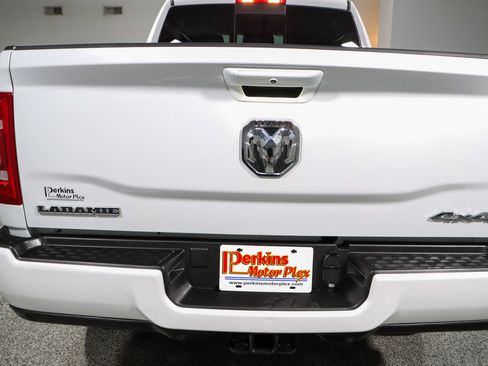 Used 2022 RAM 2500 Laramie AWD/4WD image 8