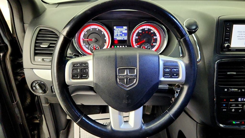 Used 2018 Dodge Grand Caravan GT FWD image 13