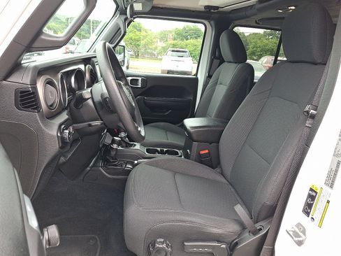 Used 2020 Jeep Wrangler Unlimited Sport AWD/4WD image 14