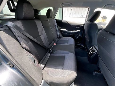 Used 2025 Subaru Outback Premium AWD/4WD image 23