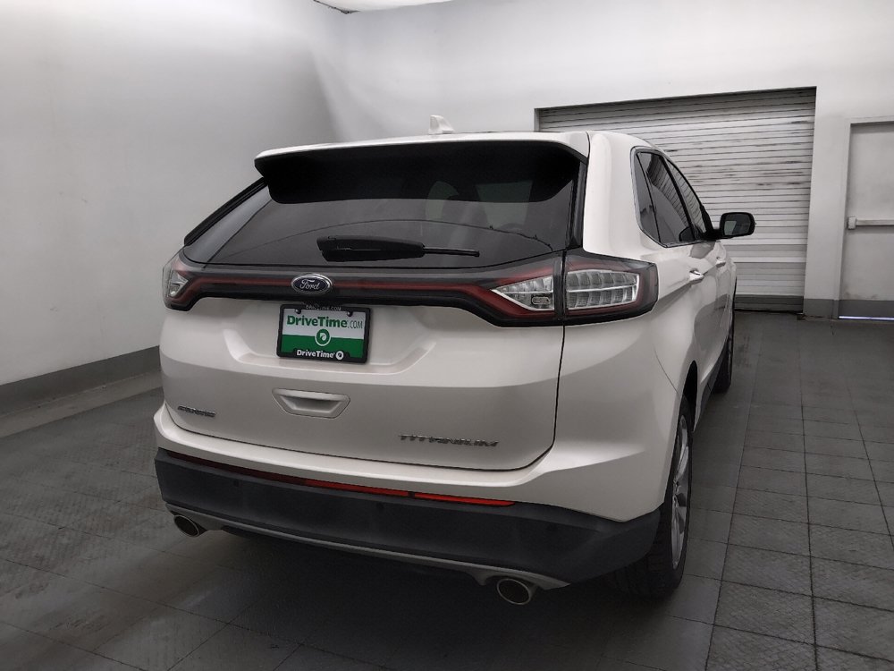 Used 2017 Ford Edge Titanium w/ Technology Package FWD image 9