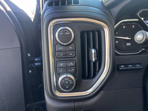 Used 2023 GMC Sierra 3500 Denali w/ Denali Ultimate Package image 24