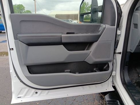 Used 2023 Ford F350 XLT AWD/4WD image 23