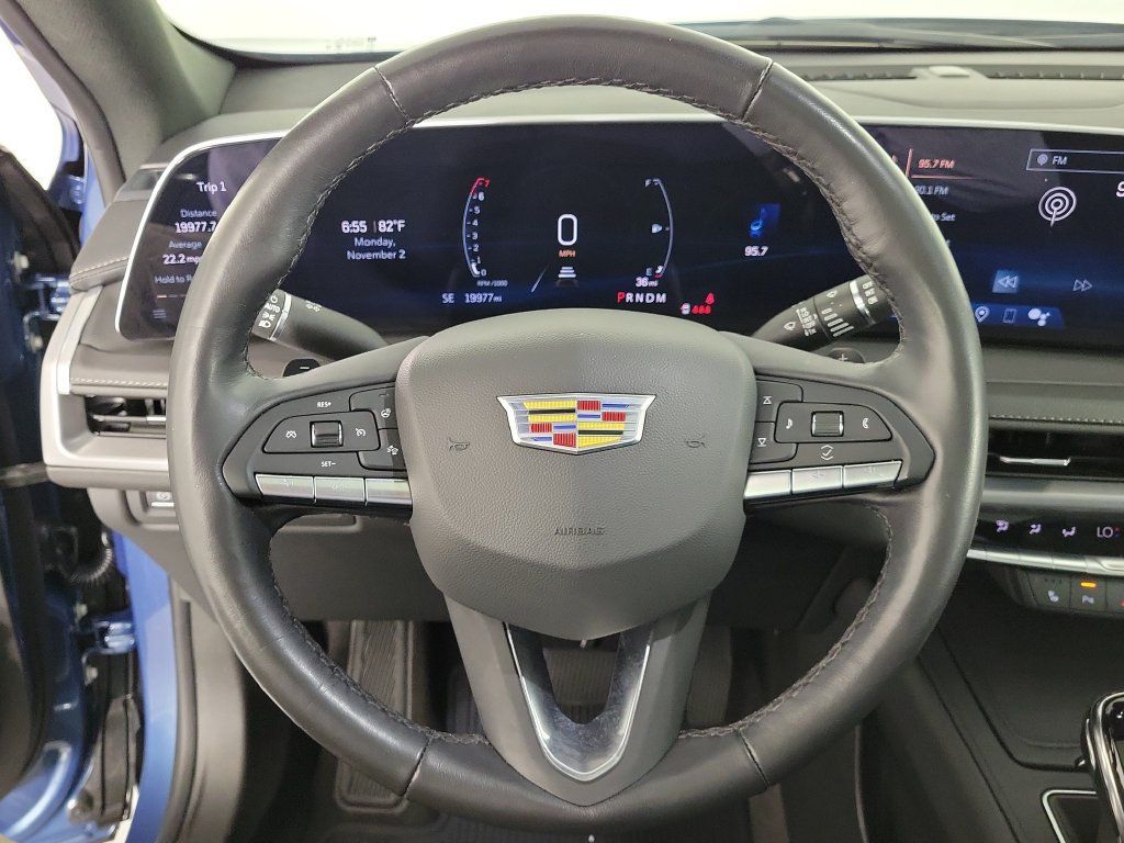 Certified 2024 Cadillac XT4 Luxury w/ Cold Weather Package FWD image 24