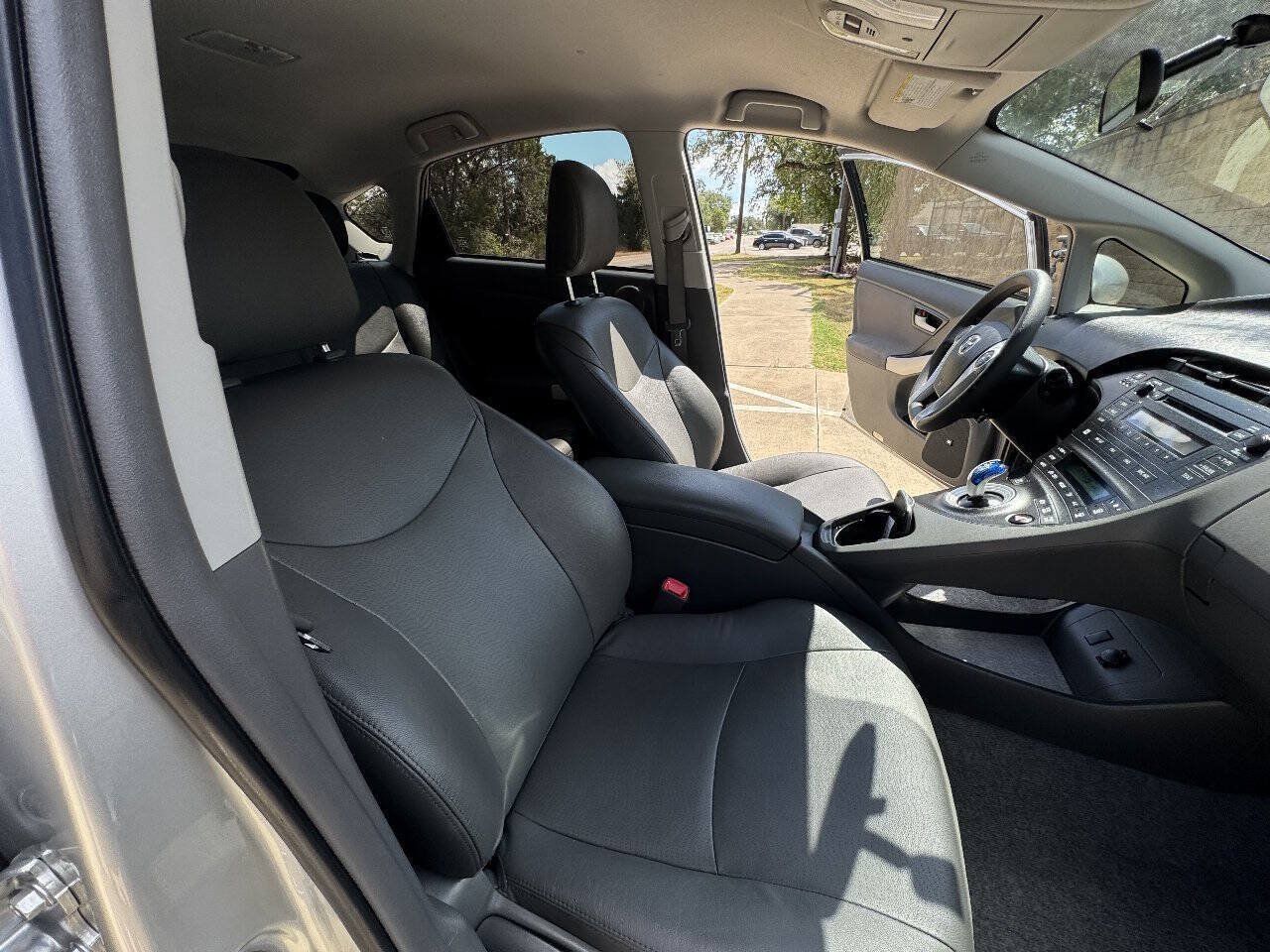 Used 2011 Toyota Prius Three FWD image 34