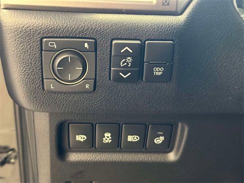 Certified 2023 Lexus GX 460 Premium image 27