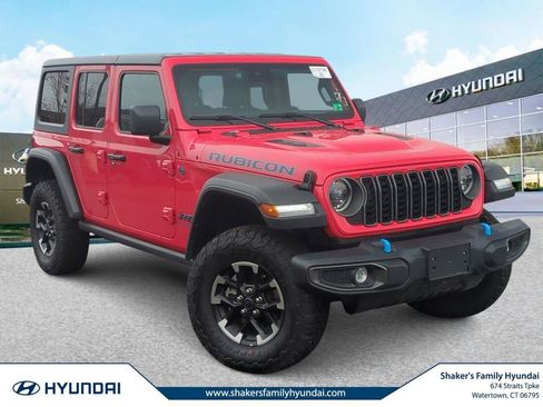 Used 2025 Jeep Wrangler Unlimited Rubicon 4xe w/ Safety Group AWD/4WD image 1