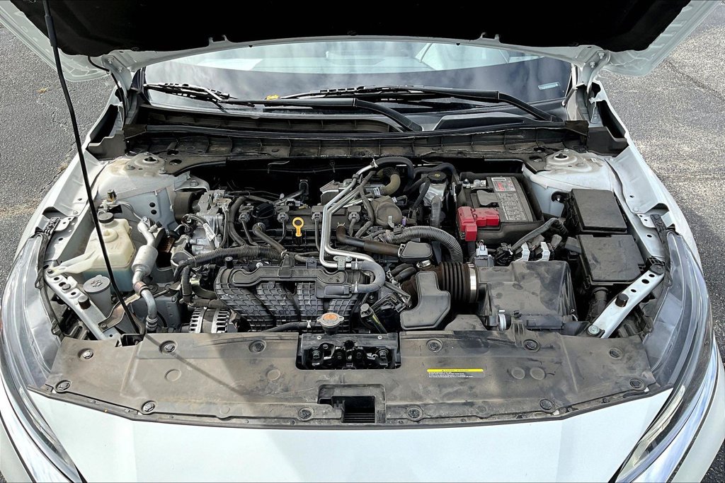 Used 2025 Nissan Altima 2.5 SV FWD image 29