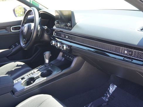 Used 2025 Honda Civic Sport image 13