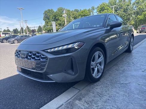 Used 2025 Audi A5 2.0T Premium Plus w/ Premium Plus AWD/4WD image 3