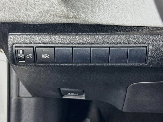 Certified 2019 Toyota Corolla SE w/ Carpet Mat Package FWD image 11