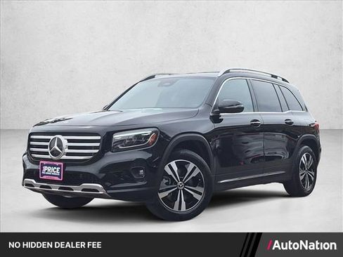 Used 2025 Mercedes-Benz GLB 250 4MATIC image 1