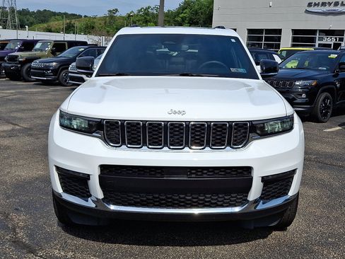 Certified 2024 Jeep Grand Cherokee L Limited AWD/4WD image 2