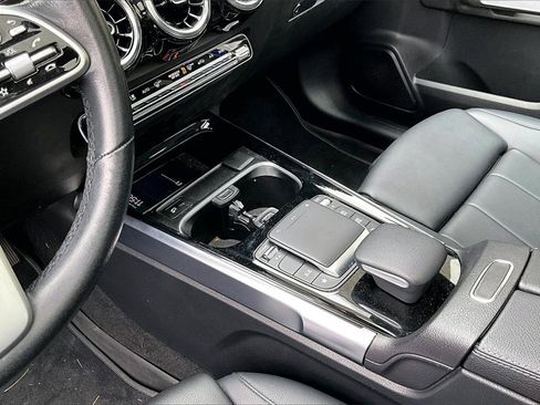 Certified 2021 Mercedes-Benz GLB 250 4MATIC image 14