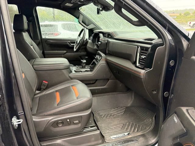 Used 2024 GMC Sierra 1500 AT4 w/ Technology Package AWD/4WD image 10