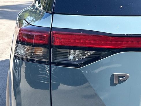 New 2026 Nissan Pathfinder SL FWD image 12