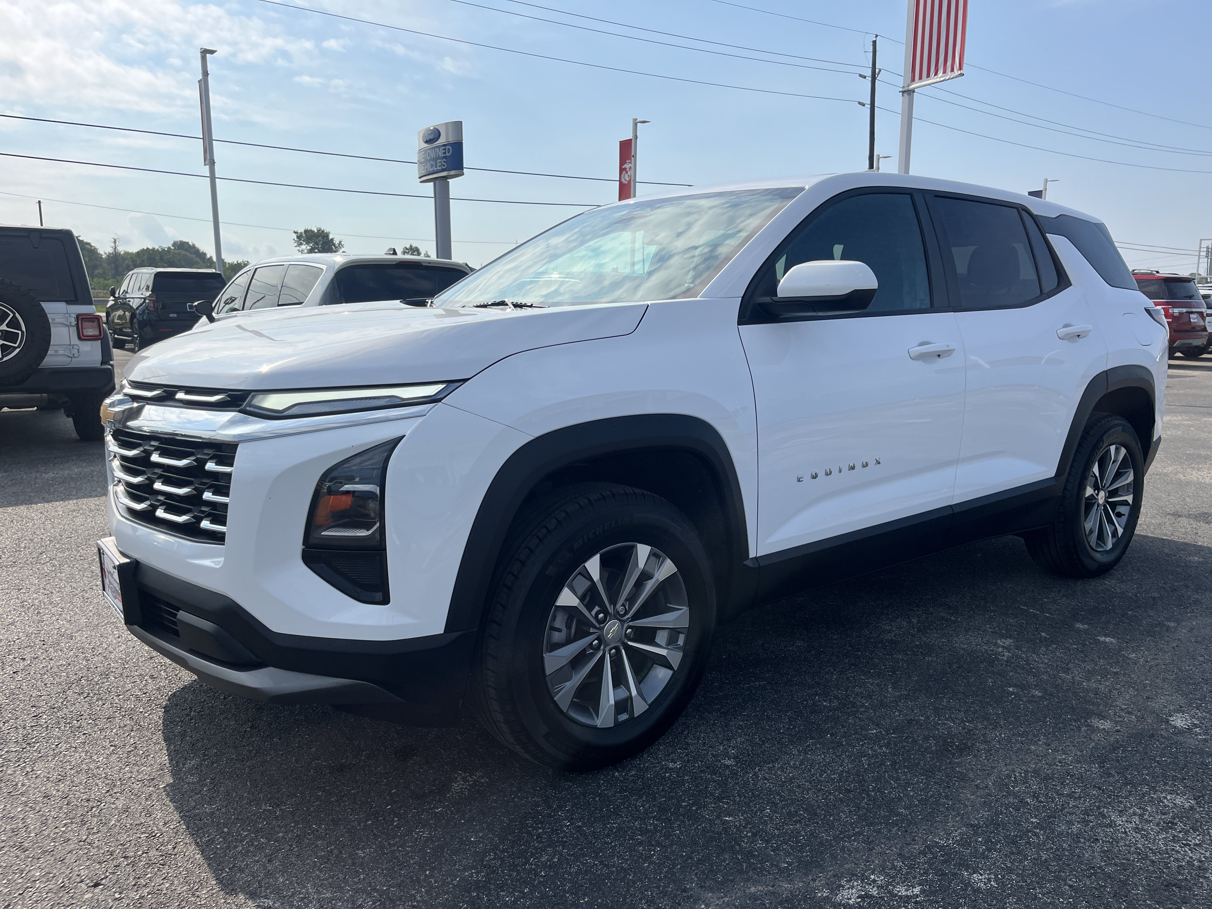 Used 2026 Chevrolet Equinox LT AWD/4WD image 7
