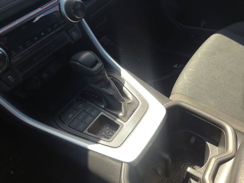 Certified 2025 Toyota RAV4 XLE AWD/4WD image 20