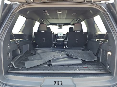Used 2023 Ford Expedition Limited AWD/4WD image 27