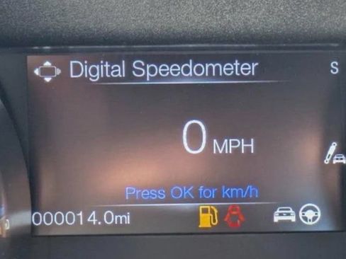Used 2017 Ford Mustang Shelby GT350R w/ GT350R Equipment Group 920A RWD image 3