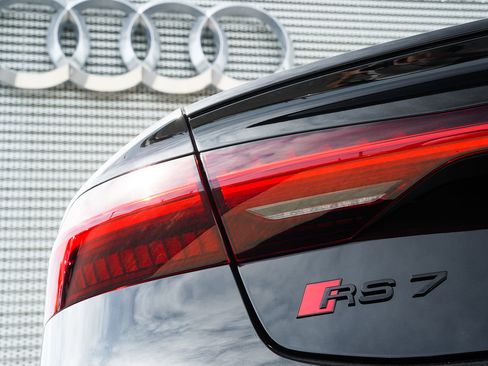 New 2025 Audi RS 7 Performance image 28