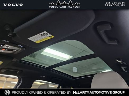 New 2026 Volvo XC90 B6 Plus w/ Protection Package Premier image 23