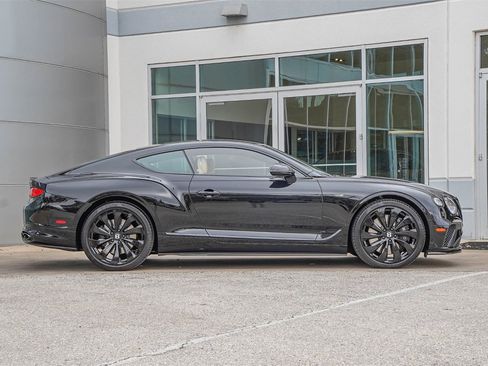 Used 2024 Bentley Continental GT image 54