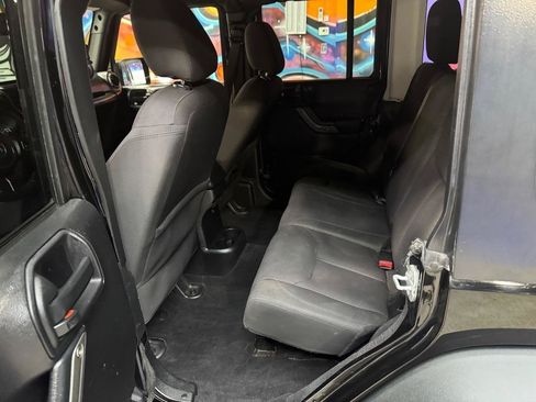 Used 2015 Jeep Wrangler Unlimited Sport w/ Quick Order Package 24S AWD/4WD image 13
