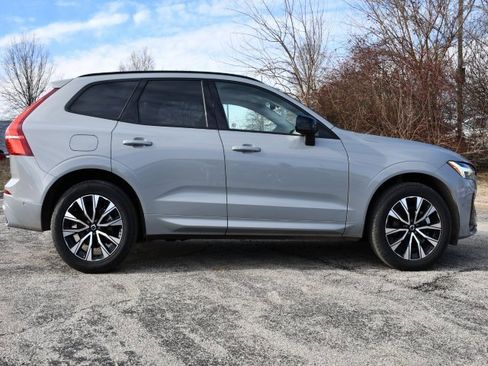 Certified 2025 Volvo XC60 B5 Plus image 8