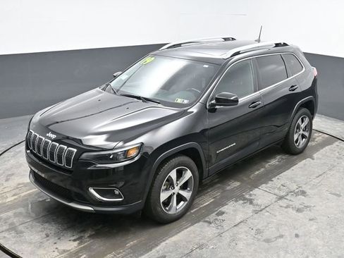 Used 2019 Jeep Cherokee Limited image 20
