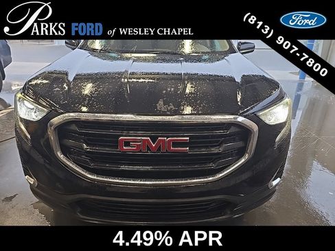 Used 2018 GMC Terrain SLE w/ Driver Convenience Package FWD image 1